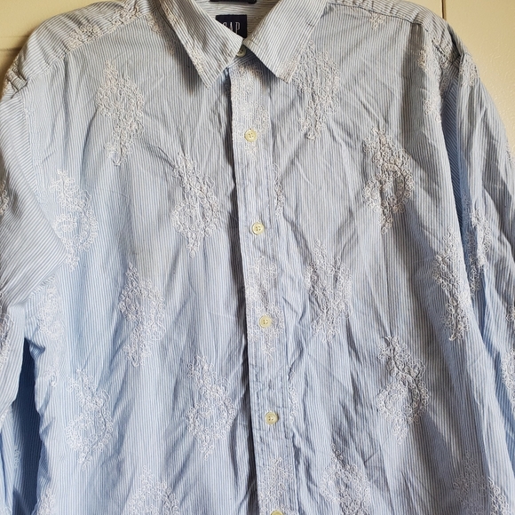 Gap - Picture 2 of 5